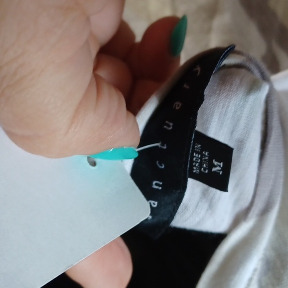 Sanctuary by Anthropologie Camo top - medium, 19" pit to pit - Picture 5 of 6